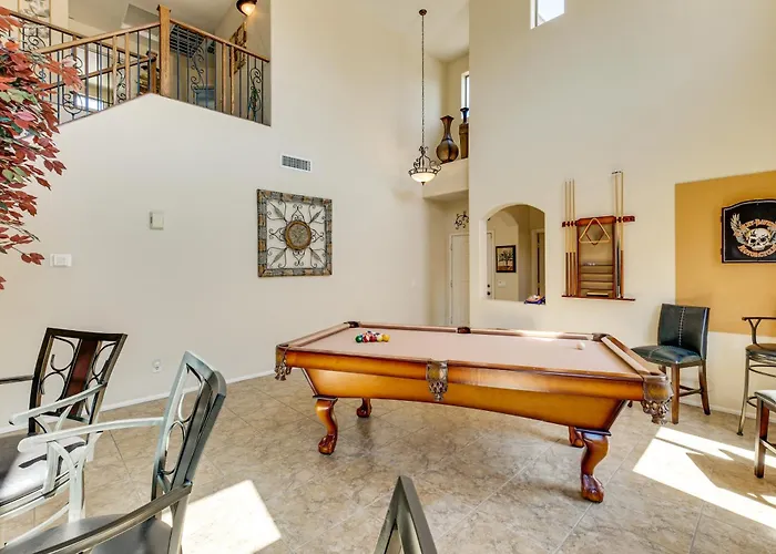 Family Oasis: Game & Patio! Holiday home