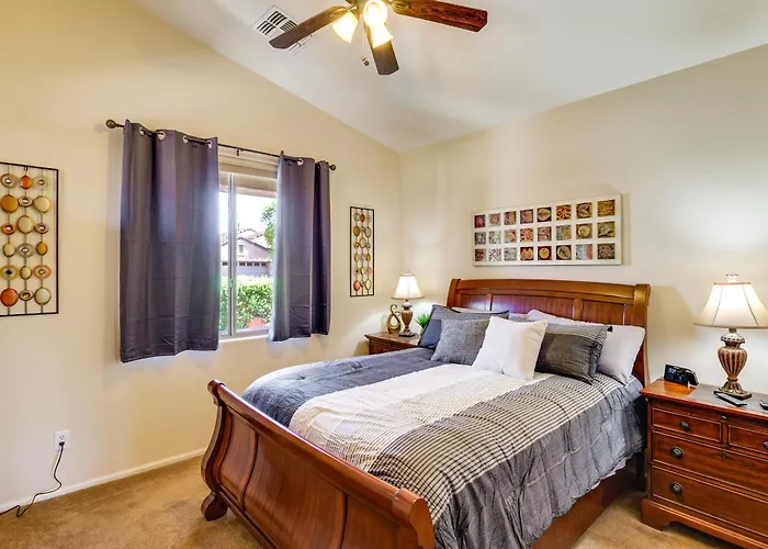Family Oasis: Game & Patio! Holiday home Maricopa